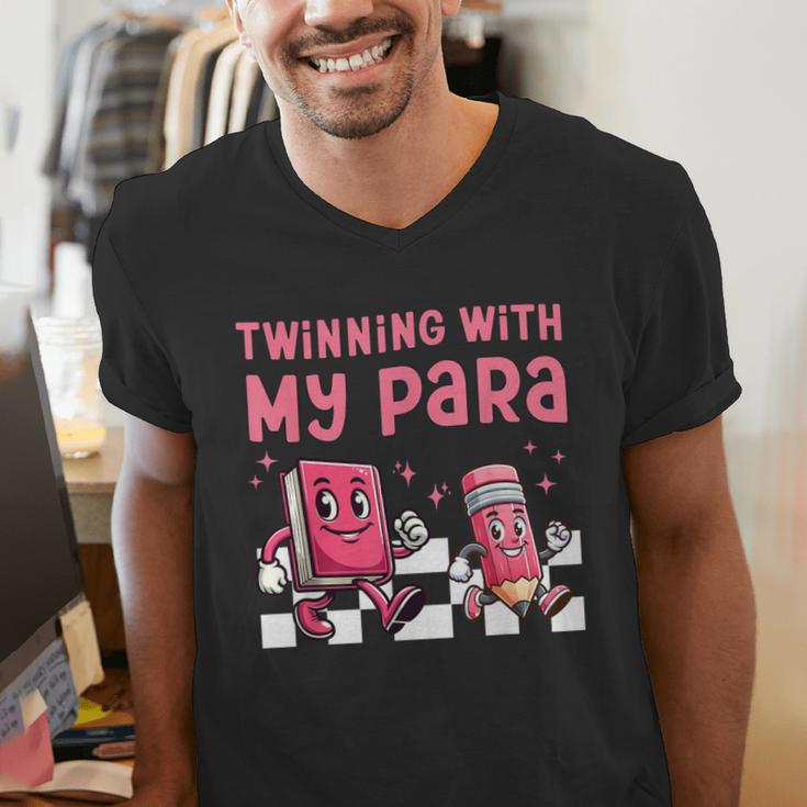 Twinning With My Para Teacher Matching Paraprofessional 70s For Men Women Men's V-Neck T-Shirt, funny gift Twinning With My Para Teacher Matching Paraprofessional 70s For Men Women Men's V-Neck T-Shirt, funny gift