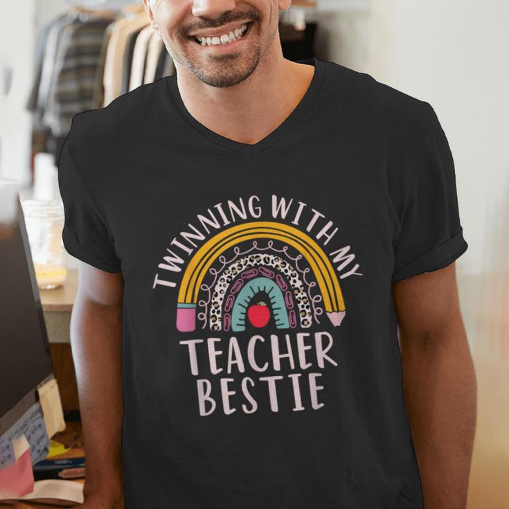 Twinning With My Teacher Bestie Spirit Week Girls Day Kids Men's V-Neck T-Shirt, funny gift