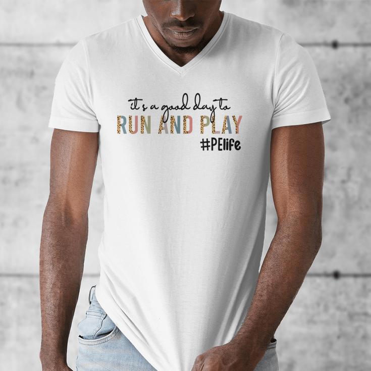 It's a Good Day To Run And Play Leopard PE Teacher Life Men's V-Neck T-Shirt, Pe Teacher Gifts, funny design