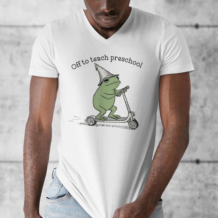 Pre K Grade Teacher Frog Back To School Preschool Men's V-Neck T-Shirt, funny design