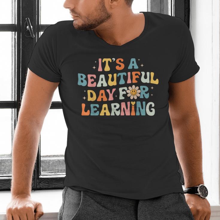 It's Beautiful Day For Learning Retro Teacher Women Men Men's V-Neck T-Shirt, gift for family, gift for coworker