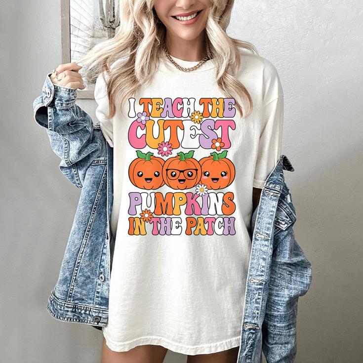 I Teach The Cutest Pumpkins Halloween Fall Teacher Women Women's Comfort Colors T-Shirt