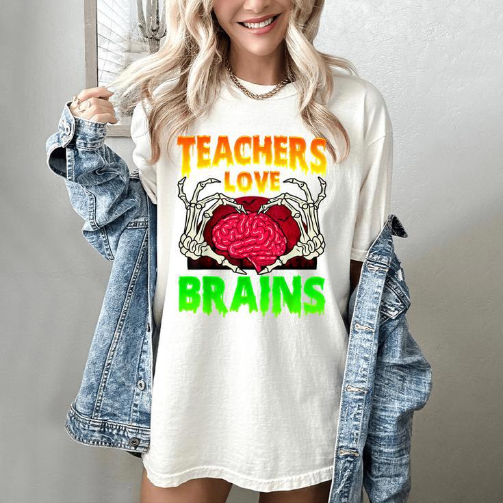 Teacher Teachers Love Brains Skeleton Hand Heart Halloween Women's Comfort Colors T-Shirt