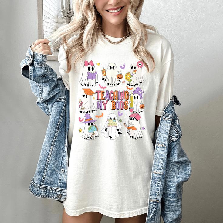 Teaching My Boos Teacher Cute Ghost Groovy Teacher Halloween Women's Comfort Colors T-Shirt
