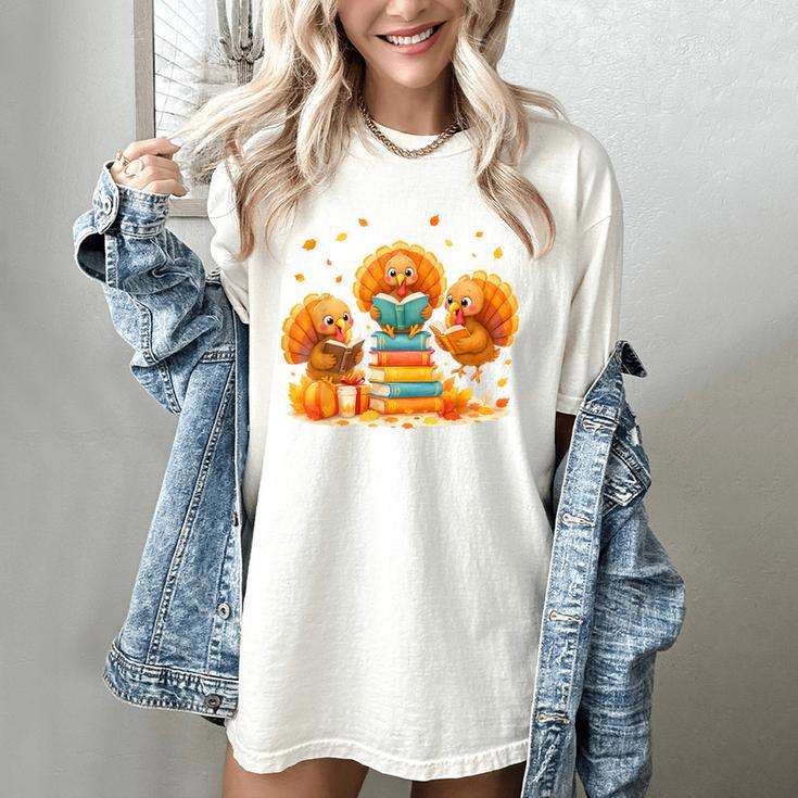 Turkey Read Books Reading Fall Thanksgiving Teacher Women's Comfort Colors T-Shirt