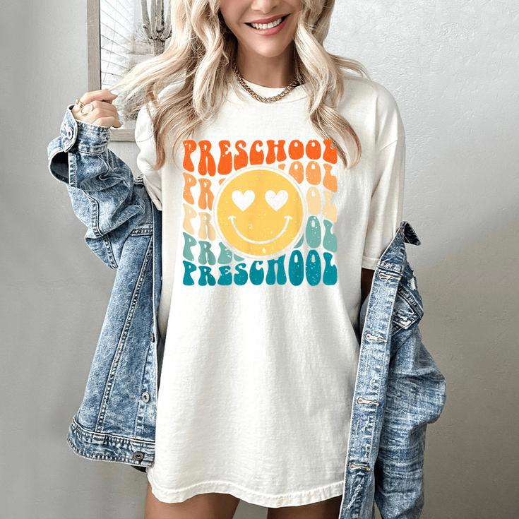 Back To School Groovy Smile Preschool Teachers Students Kids Women's Comfort Colors T-Shirt