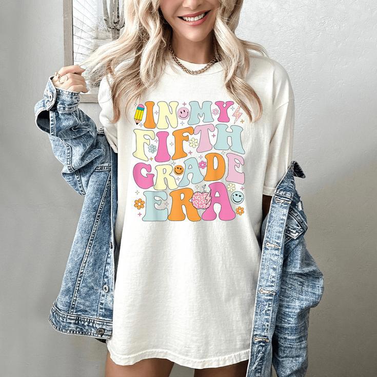 In My Fifth Grade Era 5th Grade Era Teacher Back To School Women's Comfort Colors T-Shirt