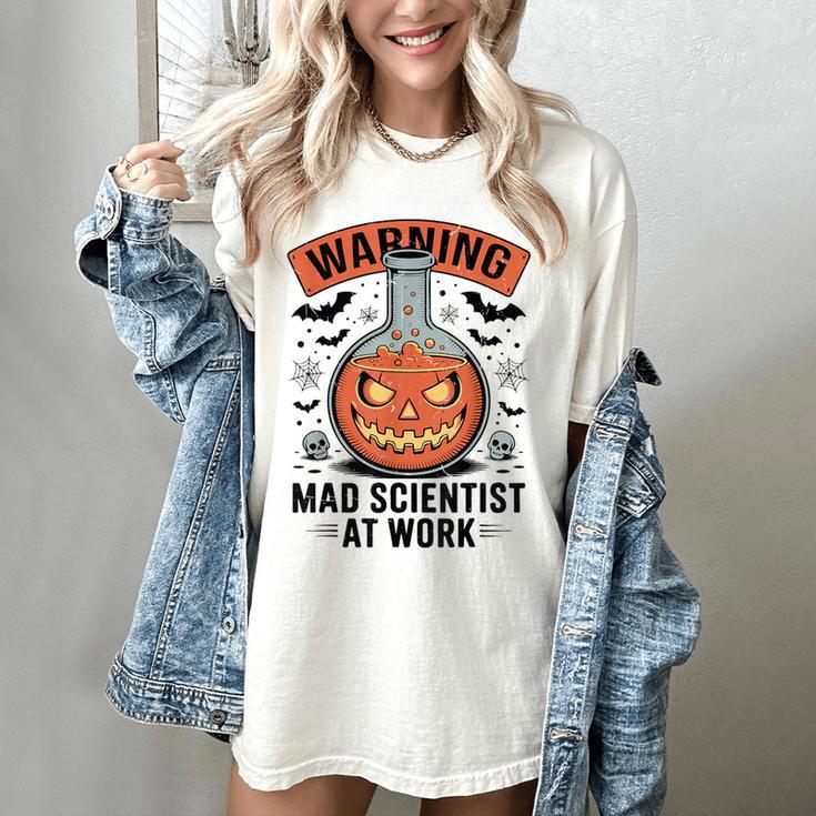 Mad Scientist Pumpkin Science Teacher Halloween Costume Kids Women's Comfort Colors T-Shirt Mad Scientist Pumpkin Science Teacher Halloween Costume Kids Women's Comfort Colors T-Shirt