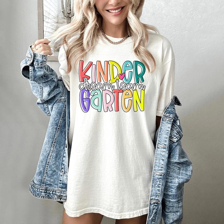 Retro Kindergarten Dream Team Back To School Teacher Kids Women's Comfort Colors T-Shirt