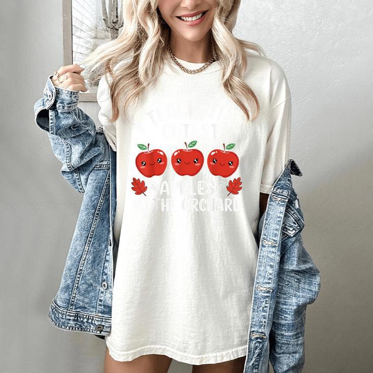 I Teach The Cutest Apples In The Orchard Cute Fall Teacher Women's Comfort Colors T-Shirt I Teach The Cutest Apples In The Orchard Cute Fall Teacher Women's Comfort Colors T-Shirt