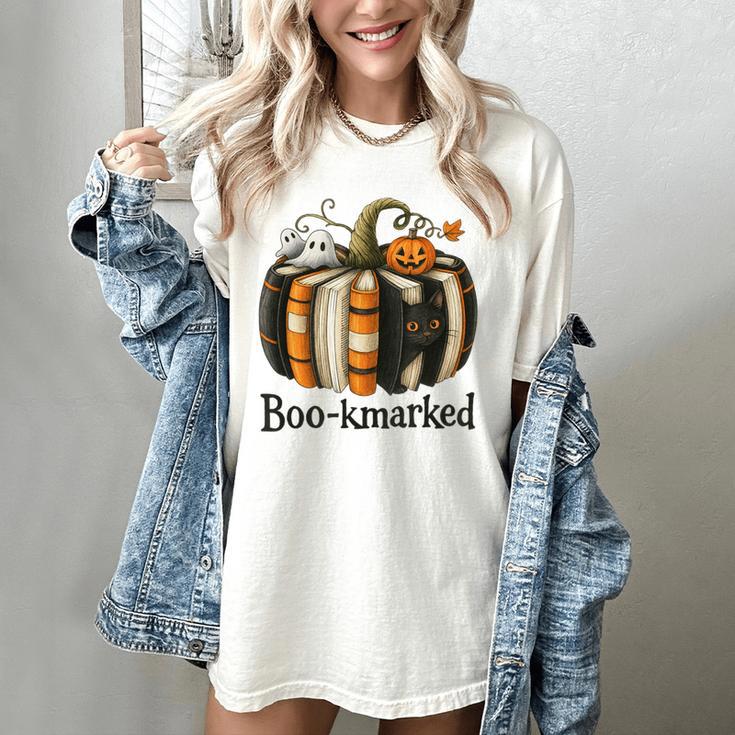 Fun Fall Book Lover Cute Teacher Student Halloween Women's Comfort Colors T-Shirt