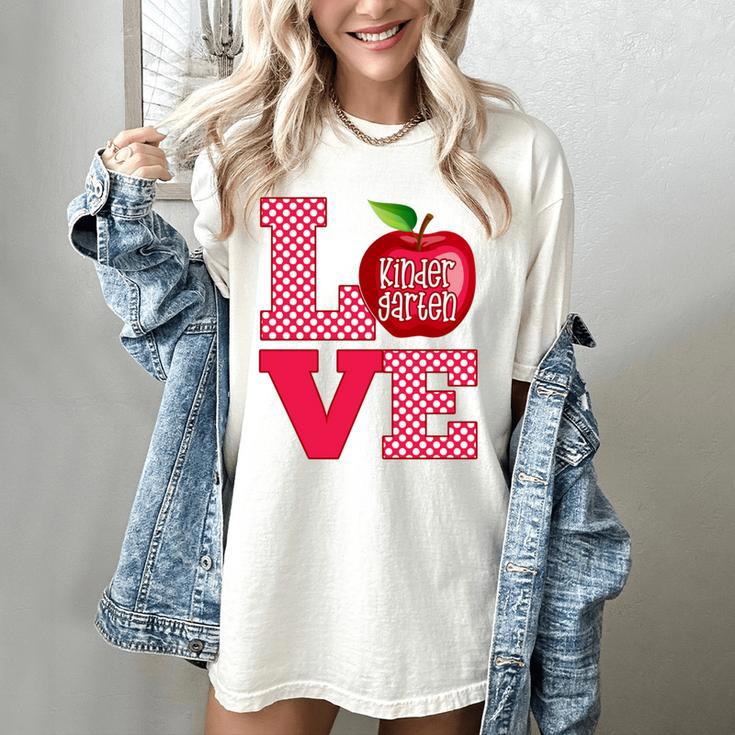 Love Kindergarten Cute Apple School Teacher Women's Comfort Colors T-Shirt