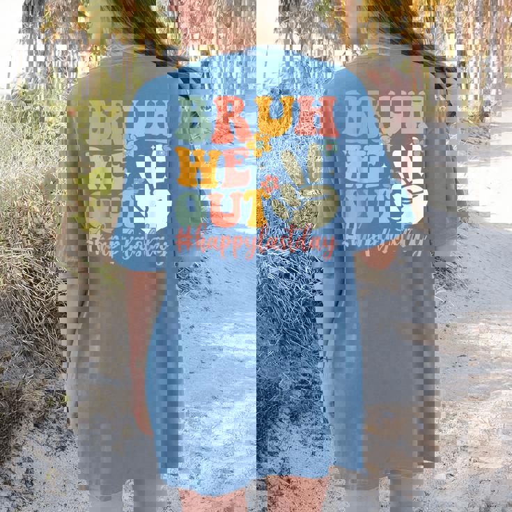 Bruh We Out Teacher Retro Last Day Of School Boys Girls Kids Women&#x27;s Comfort Colors T-Shirt Back Print