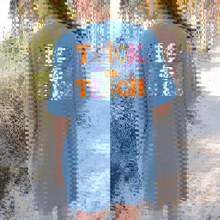 Trick Or Teach Teacher Halloween Costume Men Women Women&#x27;s Comfort Colors T-Shirt Back Print