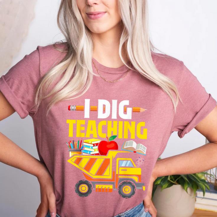 I Dig Teaching Dump Truck Construction Back School Teacher Women's Heather T-Shirt