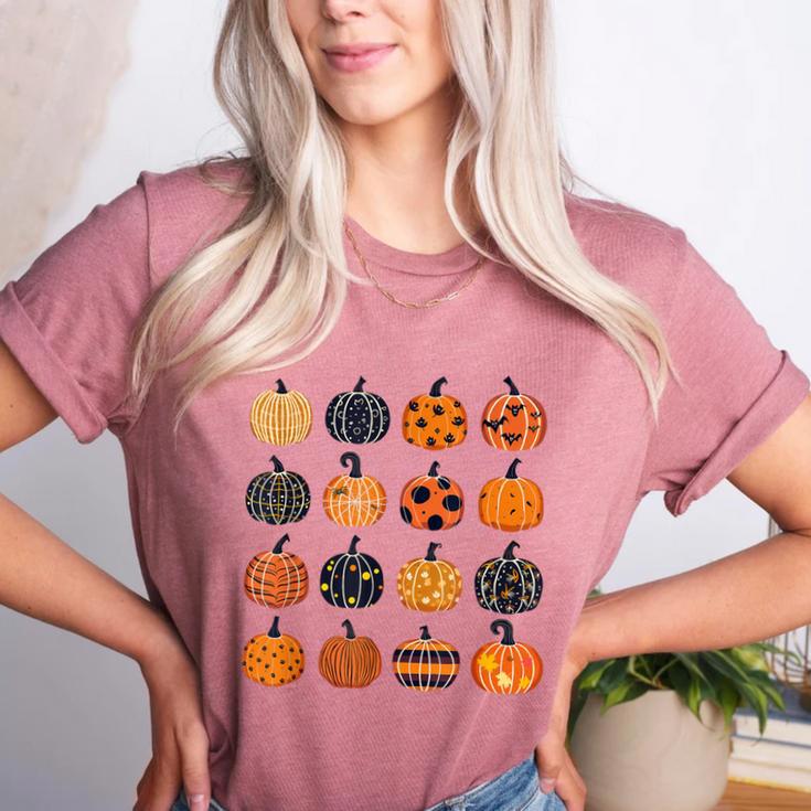 Folk Art Pumpkins Teacher Nurses Admin Witch Halloween Cute Women's Heather T-Shirt