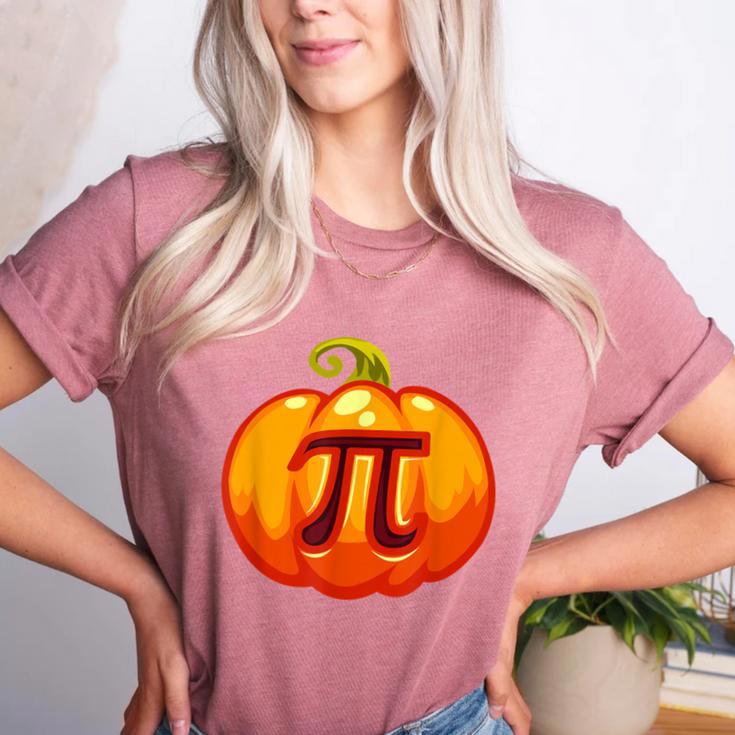 Math Teacher Halloween Costume Pumpkin Pi Pun Pie Men Women's Heather T-Shirt