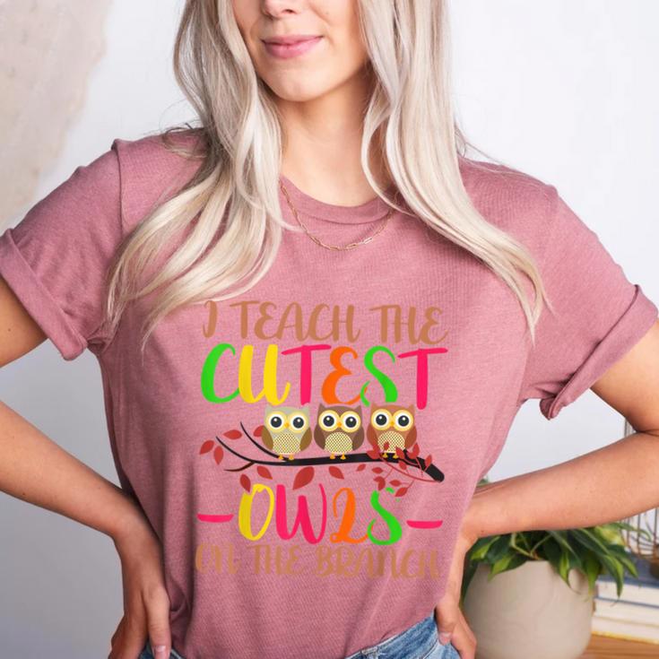 I Teach The Cutest Owls Christmas Or Teachers Day Women's Heather T-Shirt