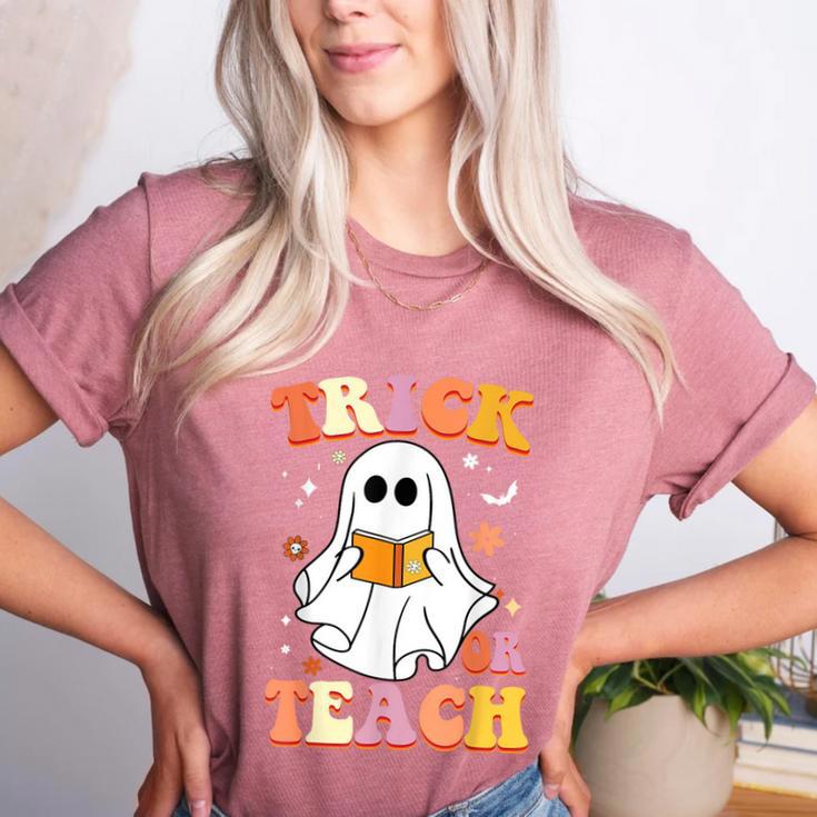 Retro Vintage Groovy Trick Or Teach Teacher Halloween For Men Women Kids Women's Heather T-Shirt