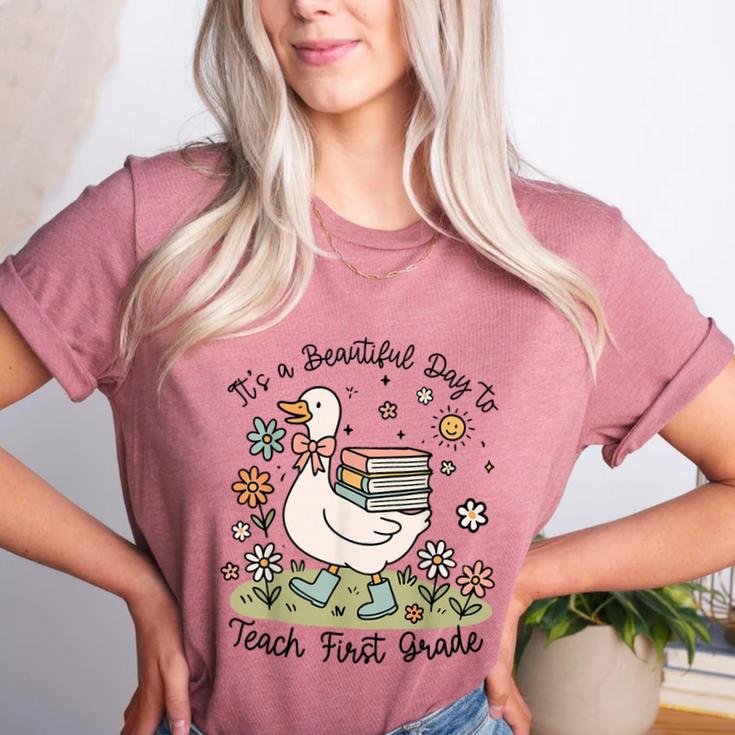 Cute Goose It's A Beautiful Day To Teach 1st Grade Teacher Women's Heather T-Shirt