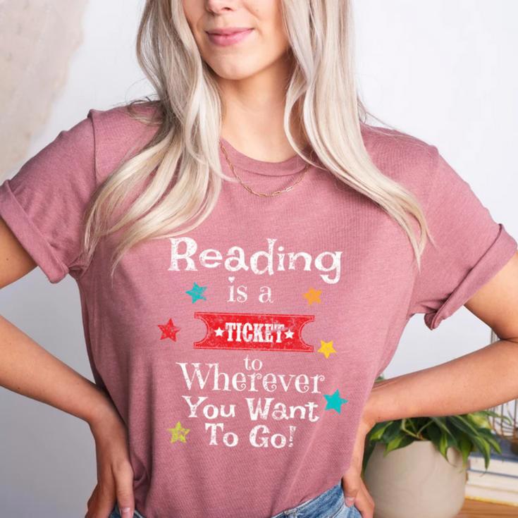 Vintage Teachers And Students Book Reading Adventure Women's Heather T-Shirt