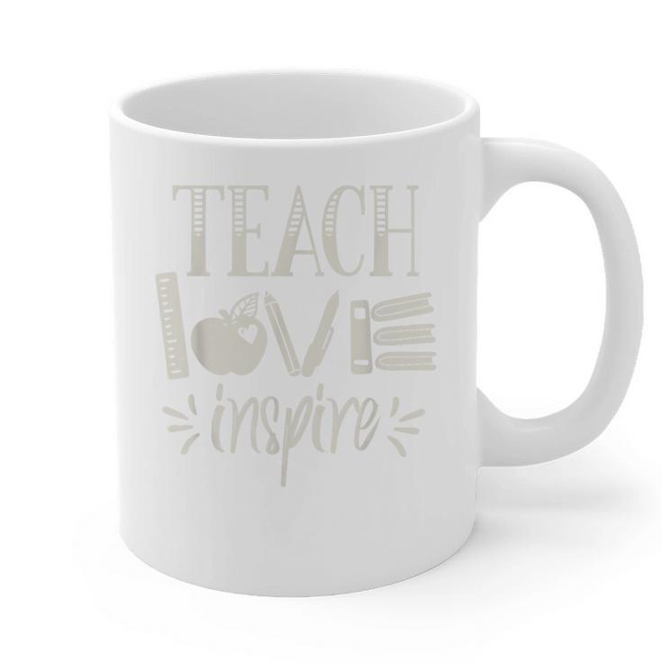 Vintage Teach Love Inspire Red For Ed Teacher Supporter Men Women Girls Kids Graphic Print Coffee Mug
