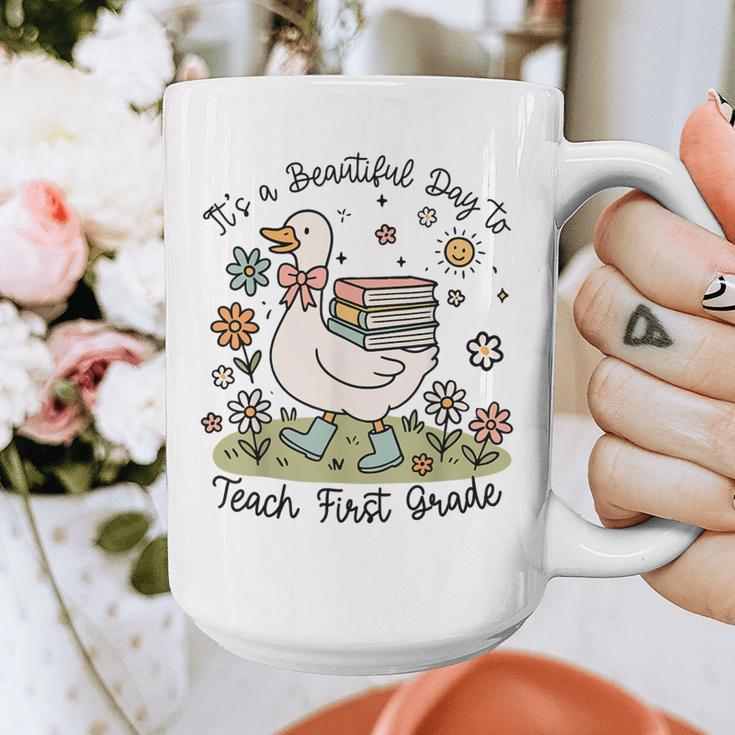 Cute Goose It's A Beautiful Day To Teach 1st Grade Teacher Graphic Print Coffee Mug, funny design Cute Goose It's A Beautiful Day To Teach 1st Grade Teacher Graphic Print Coffee Mug, funny design