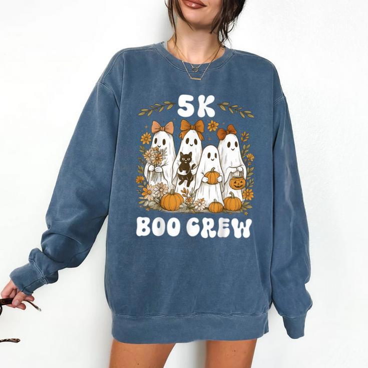 5K Boo Crew Halloween Teacher K5 Floral Ghost Trick Or Teach Comfort Colors Sweatshirt