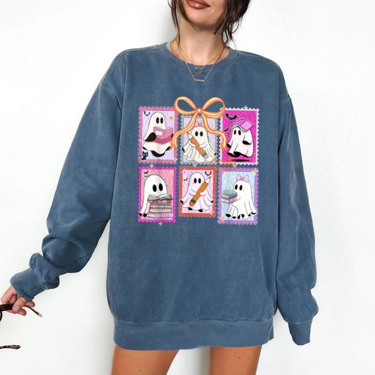 Coquette Bow Spooky Teacher Ghost Halloween Trick Or Teach Comfort Colors Sweatshirt