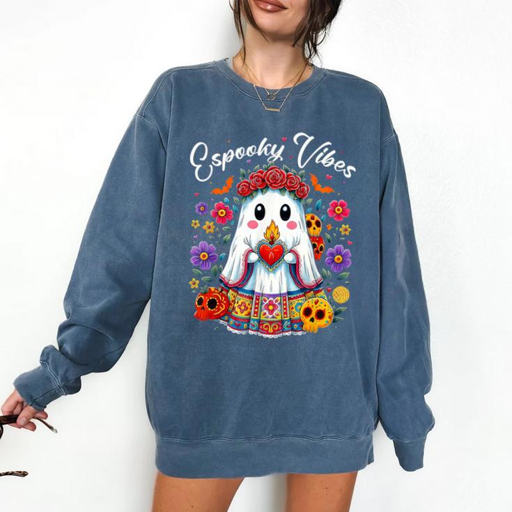 Espooky Vibes Maestra Halloween Spanish Mexican Teacher Comfort Colors Sweatshirt