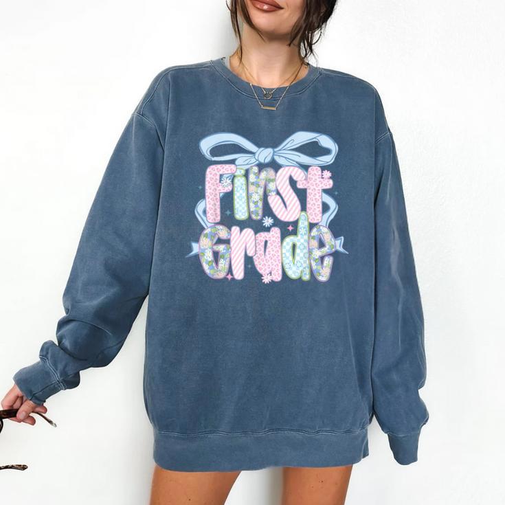 First Grade Coquette Bow Girls Teacher Team 1st Grade Squad Comfort Colors Sweatshirt