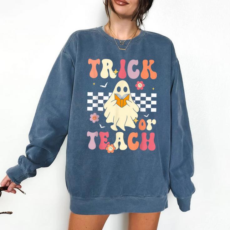 Groovy Teacher Halloween Retro Trick Or Teach Floral Ghost Comfort Colors Sweatshirt