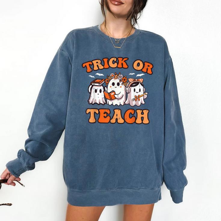 Halloween Teacher Ghosts Trick Or Teach Retro Costume Women Comfort Colors Sweatshirt