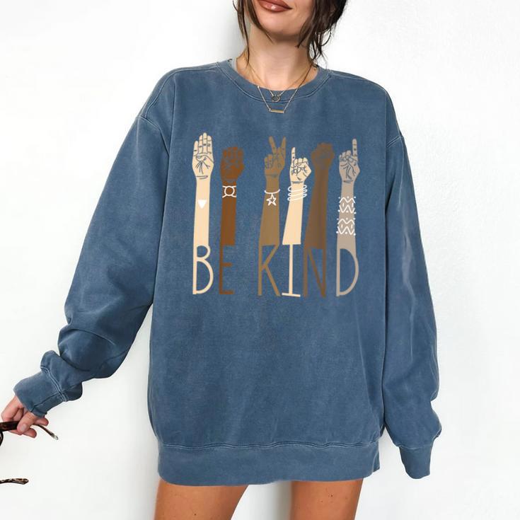 Be Kind Sign Language Hand Talking Teachers Interpreter ASL Men Women Comfort Colors Sweatshirt