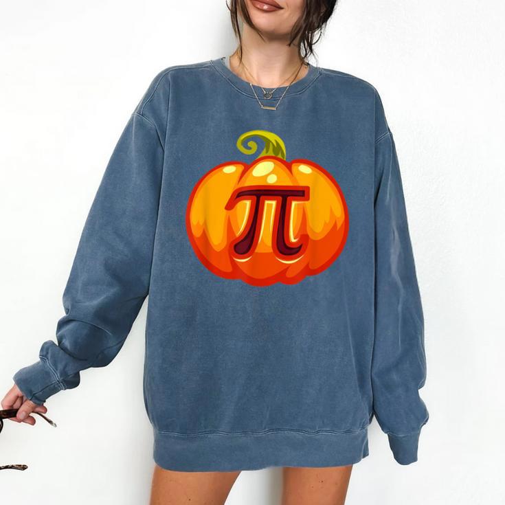 Math Teacher Halloween Costume Pumpkin Pi Pun Pie Men Comfort Colors Sweatshirt