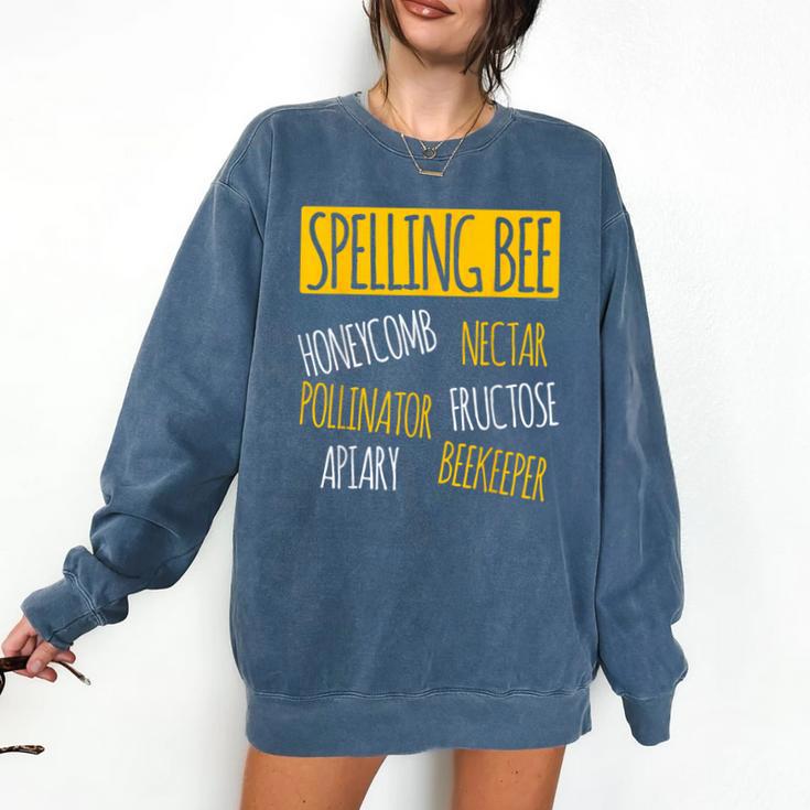 Spelling Bee Halloween Pun Costume Beekeeper Teacher Comfort Colors Sweatshirt