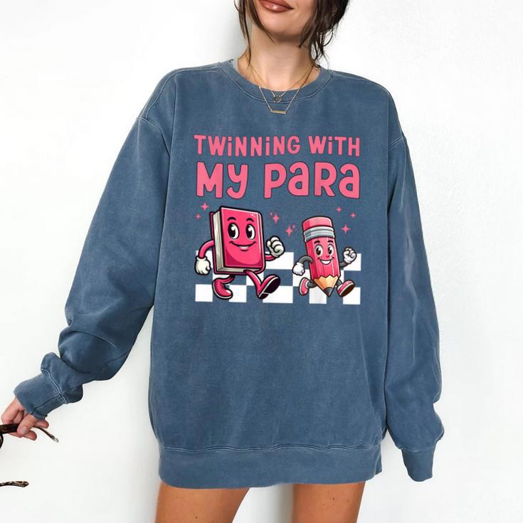 Twinning With My Para Teacher Matching Paraprofessional 70s For Men Women Comfort Colors Sweatshirt