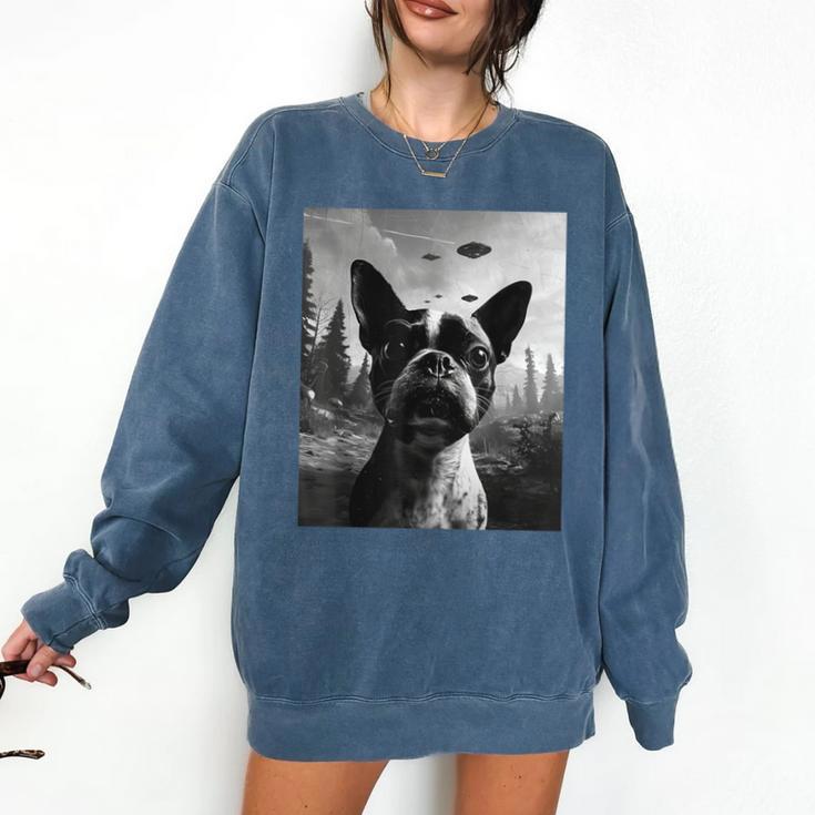 Dog Mom Dad Alien Selfie Boston Terrier UFO For Men Women Comfort Colors Sweatshirt