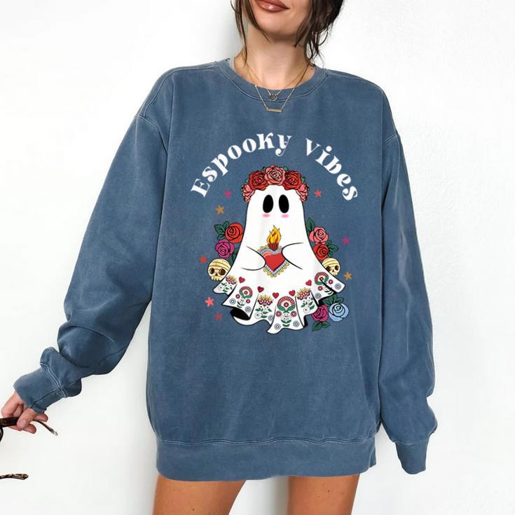 Espooky Vibes Maestra Halloween Spanish Mexican Teacher Comfort Colors Sweatshirt