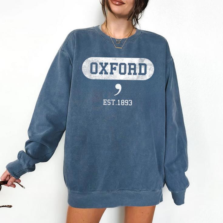 Oxford Comma English Teacher Shirt T-Shirt Comfort Colors Sweatshirt Oxford Comma English Teacher Shirt T-Shirt Comfort Colors Sweatshirt