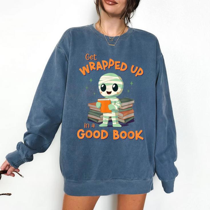 Cute Halloween Teacher Librarian Mummy Reading Books Comfort Colors Sweatshirt