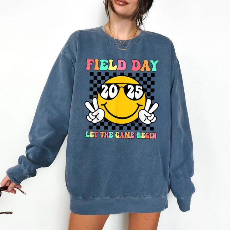 Field Day 2025 Let The Games Begin Yellow Team Teachers Kids Comfort Colors Sweatshirt