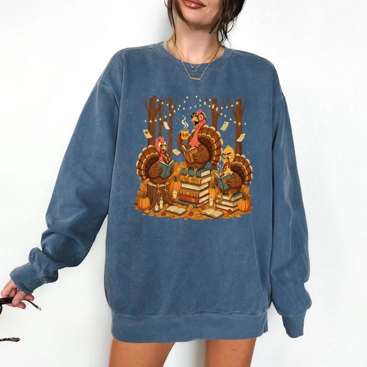 Librarian Turkey Reading Book Fall Thanksgiving Teacher Book Comfort Colors Sweatshirt