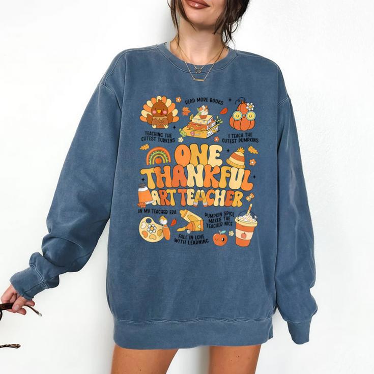 Thanksgiving One Thankful Art Teacher Fall Groovy Men Women Comfort Colors Sweatshirt