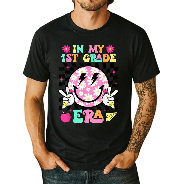In My 1st Grade Era Smile Face Back To School Teacher Kid Men's Casual T-Shirt