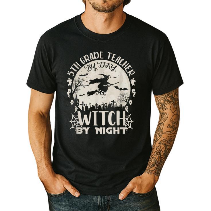 5th Grade Teacher By Day Witch By Night Halloween Men's Casual T-Shirt