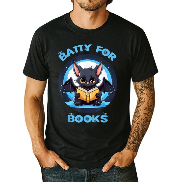 Batty About Books Lover Teacher Librarian Bookish Halloween For Men Women Kids Men's Casual T-Shirt