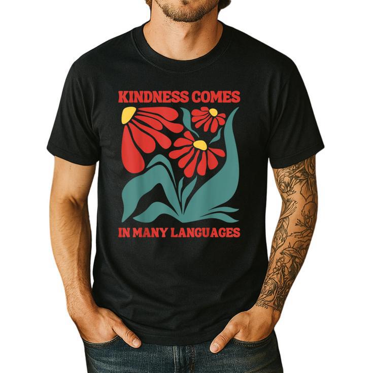 Boho Flower ESL Teacher Kindness Comes In Many Languages Men's Casual T-Shirt