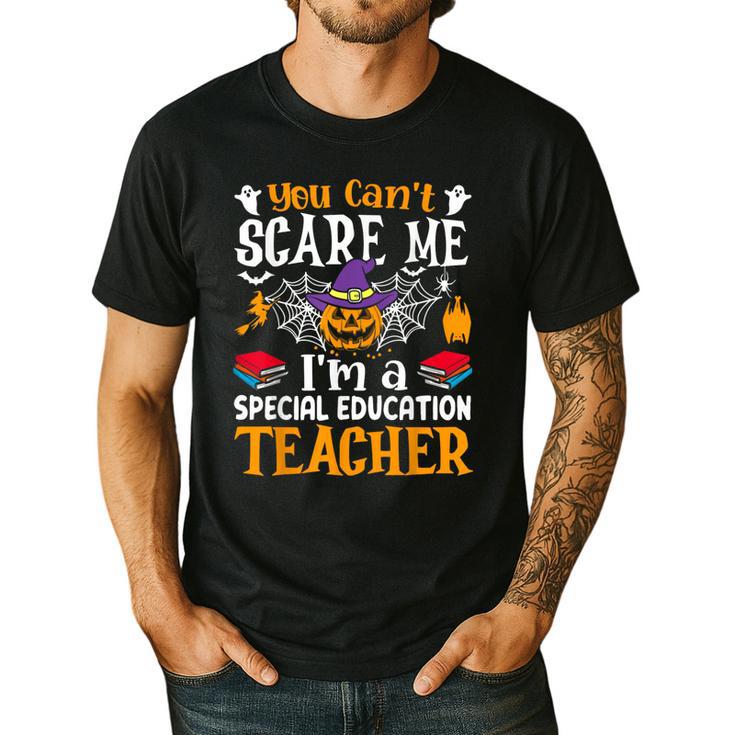 You Can't Scare Me I'm A Special Education Teacher Halloween Men's Casual T-Shirt
