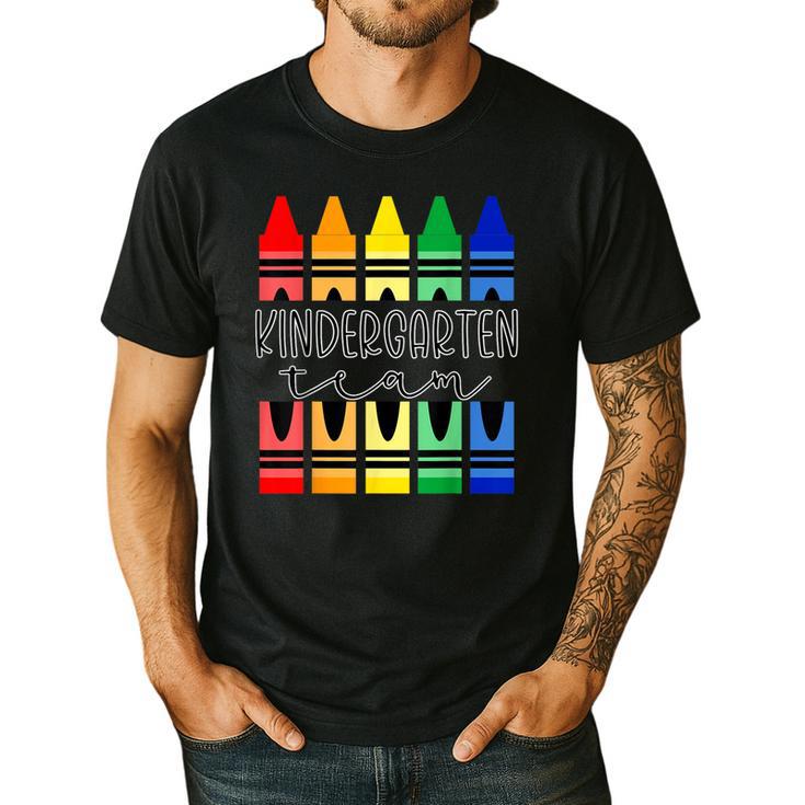 Colorful Crayon Kindergarten Team Tee For Teachers Students Men Women Kids Men's Casual T-Shirt